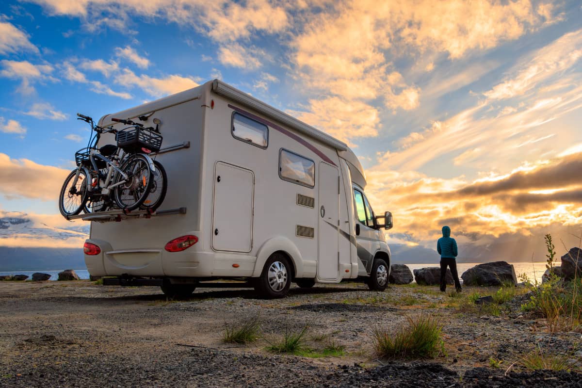 AUTOCARAVANAS, CAMPERS Y CARAVANAS EN MADRID